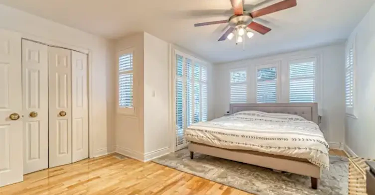 15 Galt Avenue, Toronto, ON, M4M 2Z2 - 19