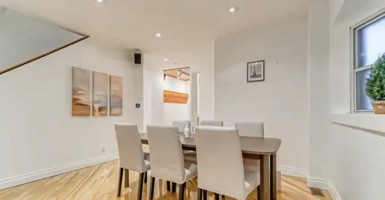 15 Galt Avenue, Toronto, ON, M4M 2Z2 - 6