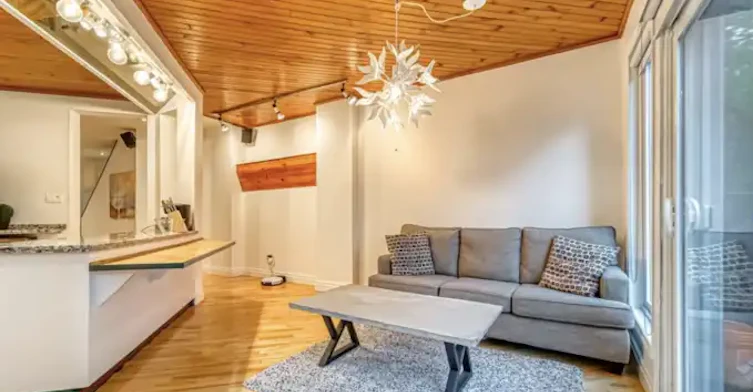 15 Galt Avenue, Toronto, ON, M4M 2Z2 - 15