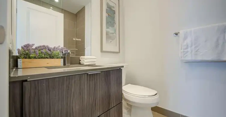 395 Bloor Street East, Toronto, ON, M4W 0B4