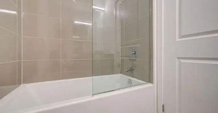 395 Bloor Street East, Toronto, ON, M4W 0B4 - 8