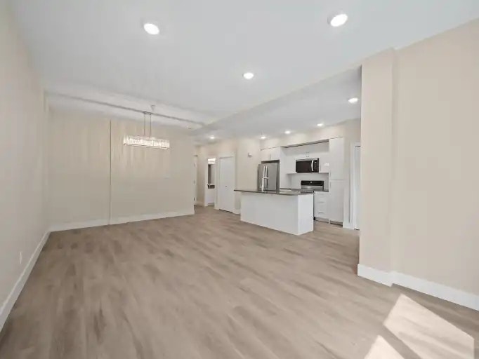 15351 101 Avenue, Surrey, BC, V3R 1J9 - 4