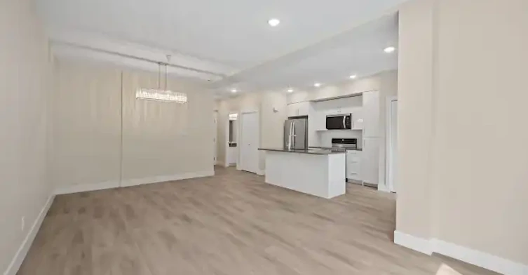 15351 101 Avenue, Surrey, BC, V3R 1J9 - 4