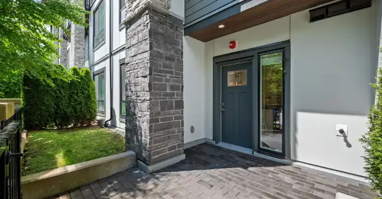 15351 101 Avenue, Surrey, BC, V3R 1J9 - 2