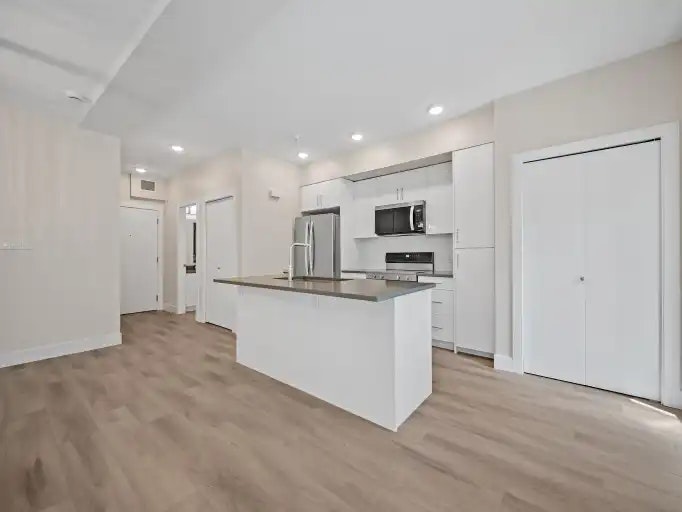 15351 101 Avenue, Surrey, BC, V3R 1J9 - 6
