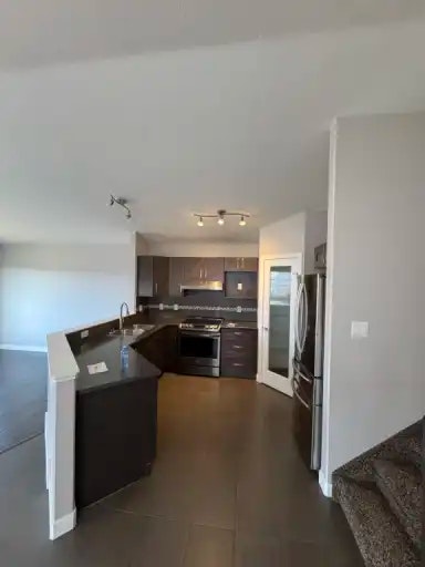 11523 75 Avenue, Grande Prairie, AB, T8W 0J4 - 3