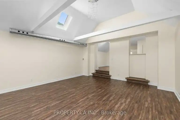 112 Stephenson Avenue, Toronto, ON, M4C 1G4 - 14