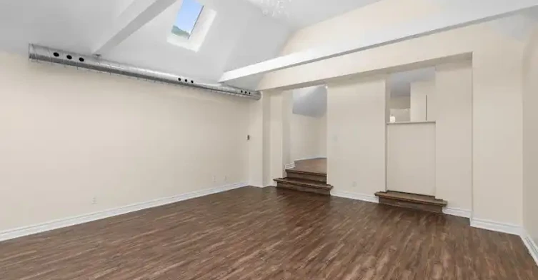 112 Stephenson Avenue, Toronto, ON, M4C 1G4 - 14