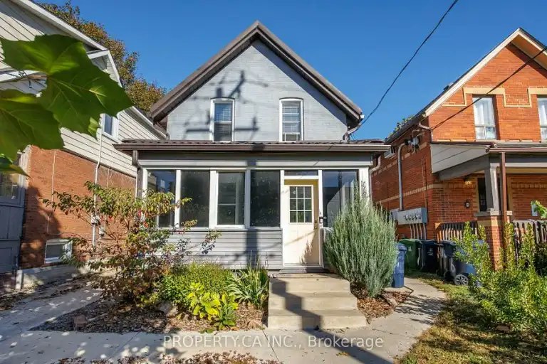 112 Stephenson Avenue, Toronto, ON, M4C 1G4