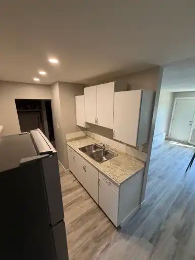 7108 80 Avenue Northwest, Edmonton, AB, T6B 0C6 - 4