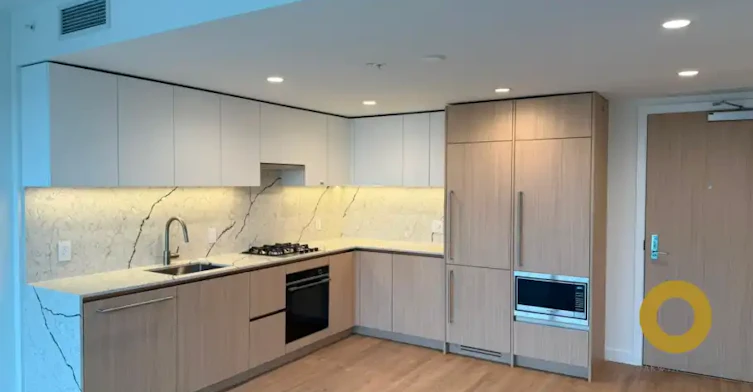 2135 Springer Avenue, Burnaby, BC, V5B 2Z6