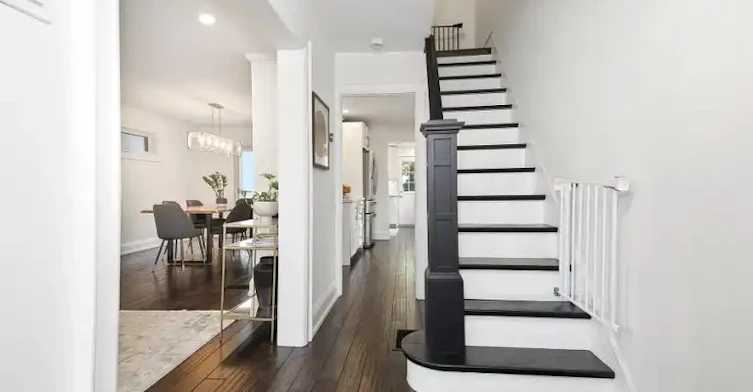 44 Pepler Avenue, Toronto, ON, M4J 2Y8 - 11
