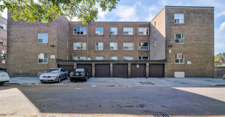 2890 St Clair Avenue East, Toronto, ON, M4B 1N6 - 23
