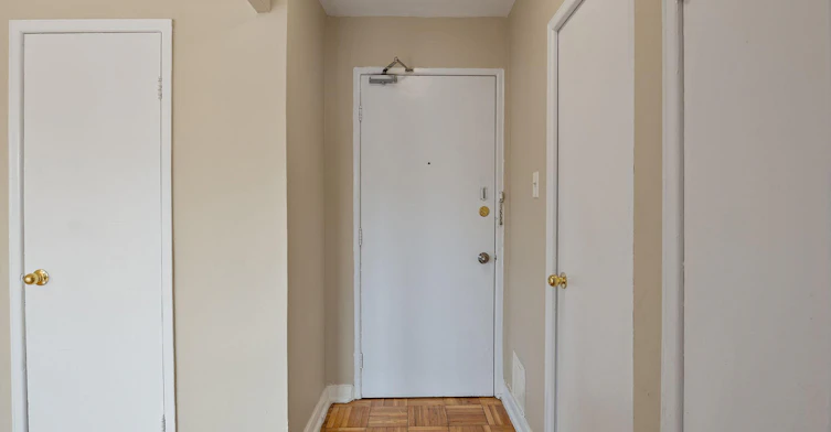 2890 St Clair Avenue East, Toronto, ON, M4B 1N6 - 14