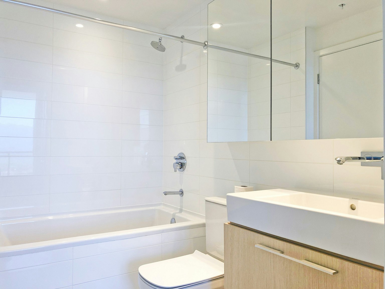 4011-1955 Alpha Way, Burnaby, BC, V5C 0K6 - 11