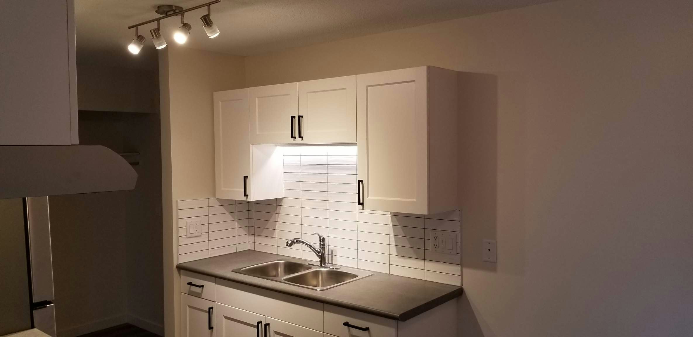102-195 Perkins Crescent, Penticton, BC, V2A 2H4