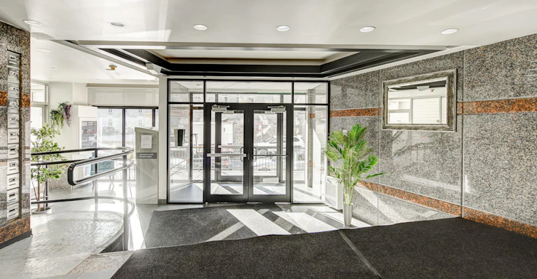 108-308-708-511-109-410-709-3777 St Urbain, Montréal, QC, H2W 1T5 - 7