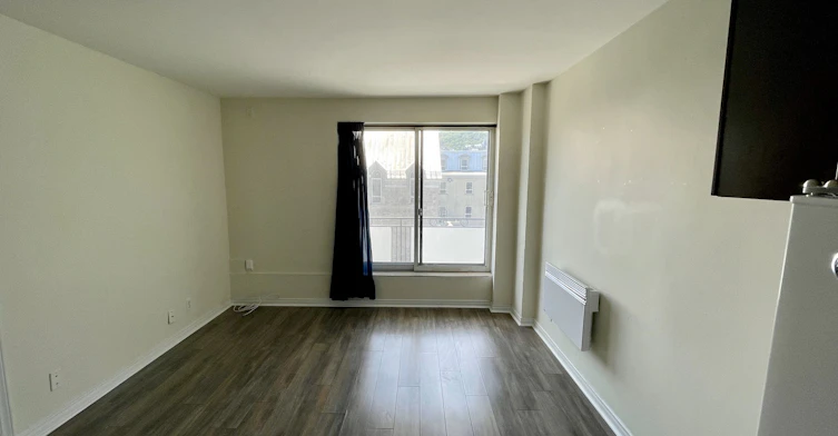 108-308-708-511-109-410-709-3777 St Urbain, Montréal, QC, H2W 1T5 - 2