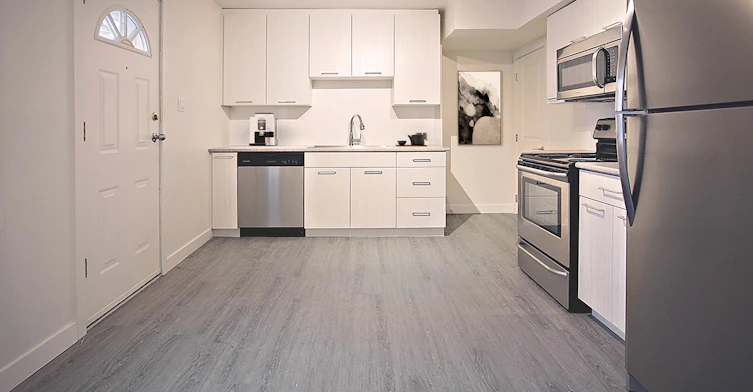 100 Gladmer Park, Saskatoon, SK, S7J 2X3 - 2