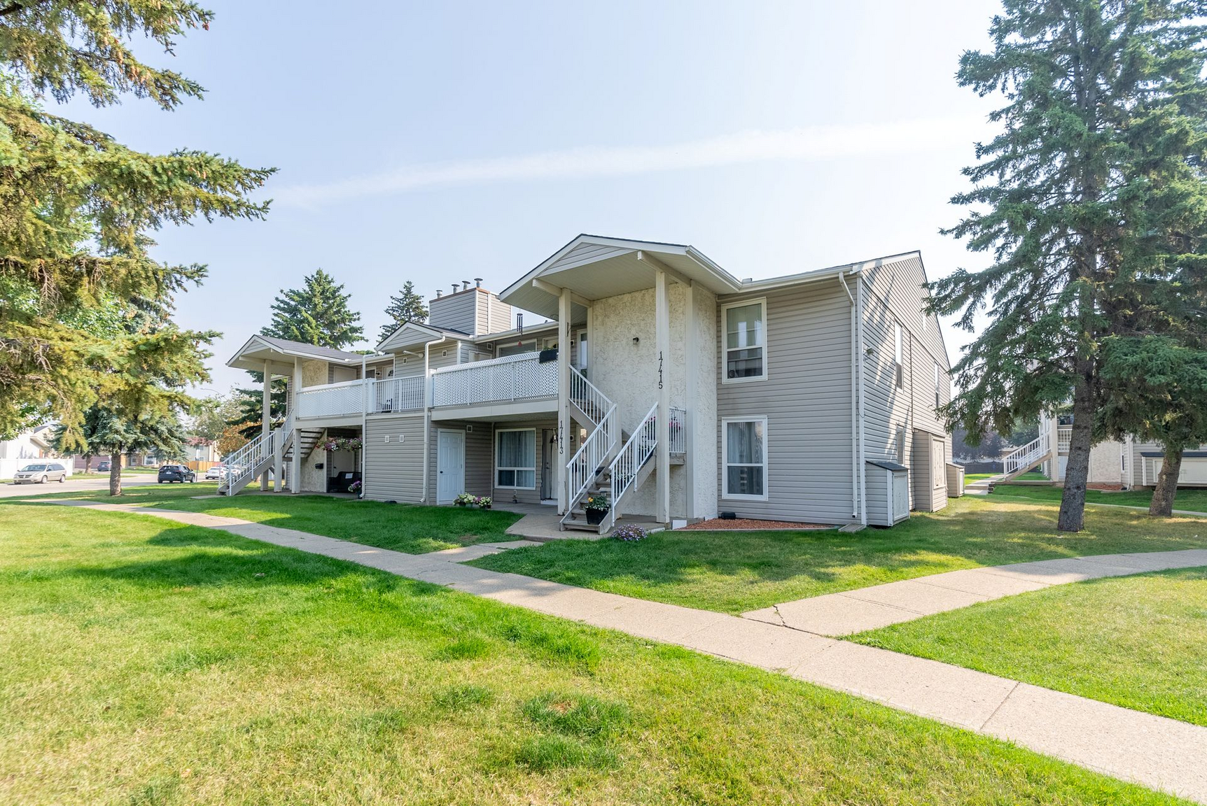 92  Avenue NW, Edmonton, AB, T5T 3C9 - 11