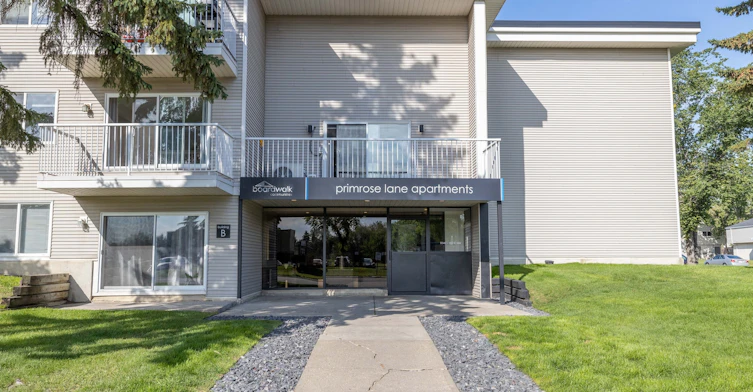 8540 182 Street NW, Edmonton, AB, T5T 1L9 - 9