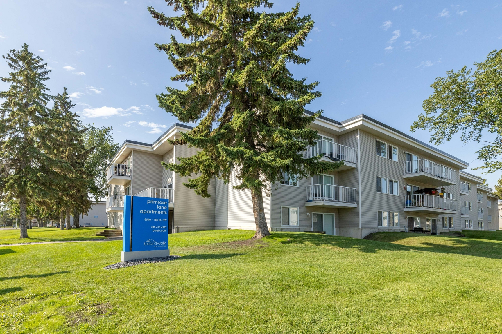 8540 182 Street NW, Edmonton, AB, T5T 1L9 - 8