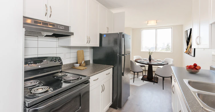 10350 122 Street NW, Edmonton, AB, T5N 3W4 - 13