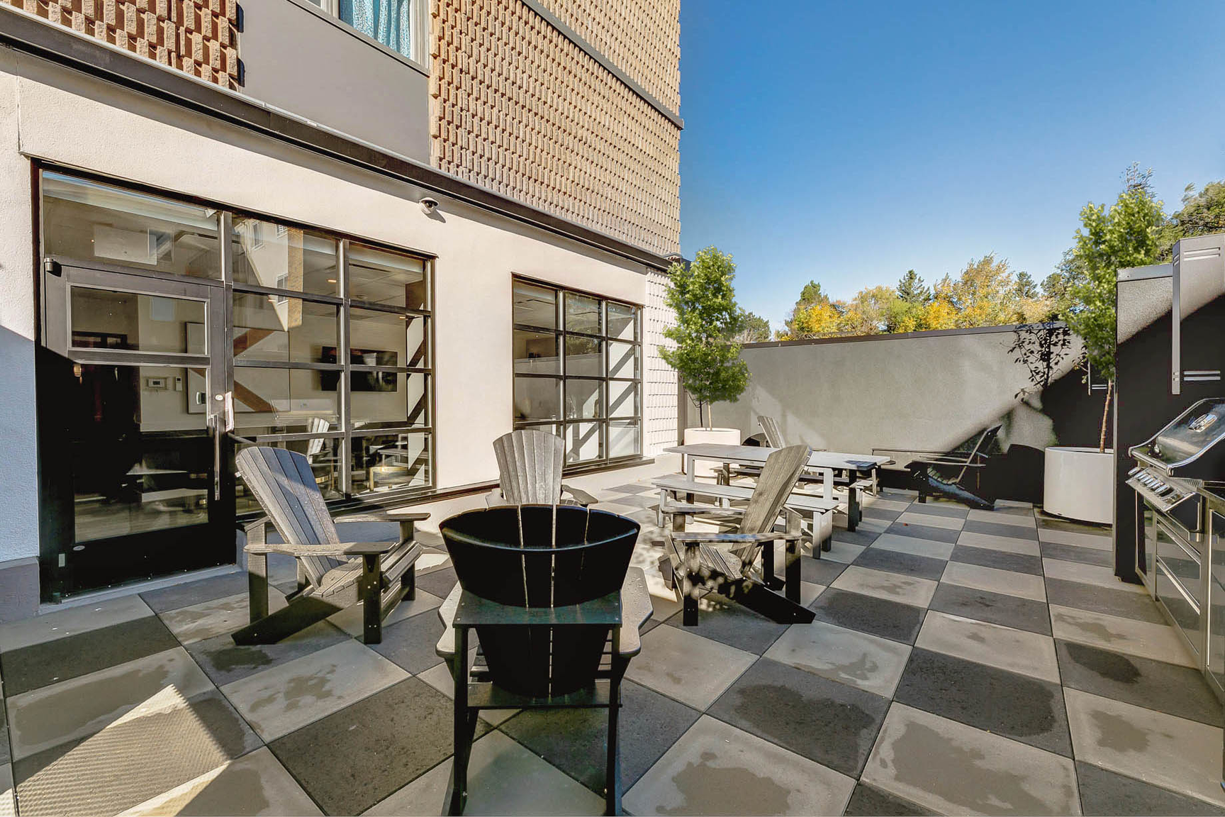 11020 53 Avenue NW, Edmonton, AB, T6H 0S4 - 11