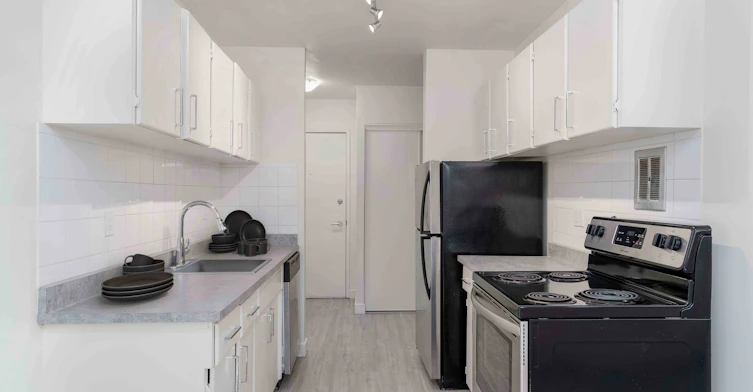 281 Brookside Terrace, Edmonton, AB, T6H 4J6 - 3