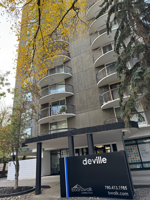 10020 115 Street NW, Edmonton, AB, T5K 1T2 - 11