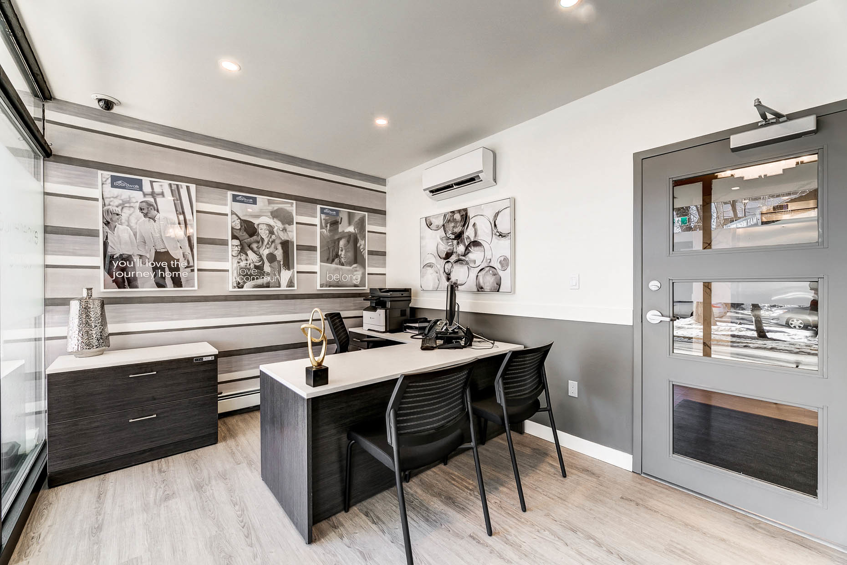 10020 115 Street NW, Edmonton, AB, T5K 1T2 - 9