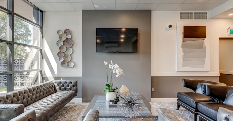 8708 106 Street NW, Edmonton, AB, T6E 4J5 - 2