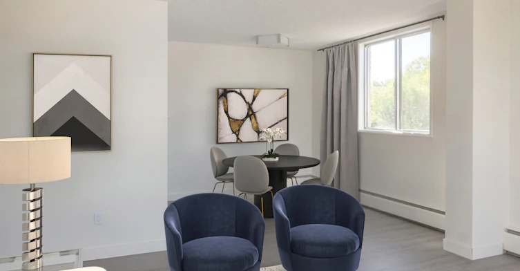 8708 106 Street NW, Edmonton, AB, T6E 4J5 - 13