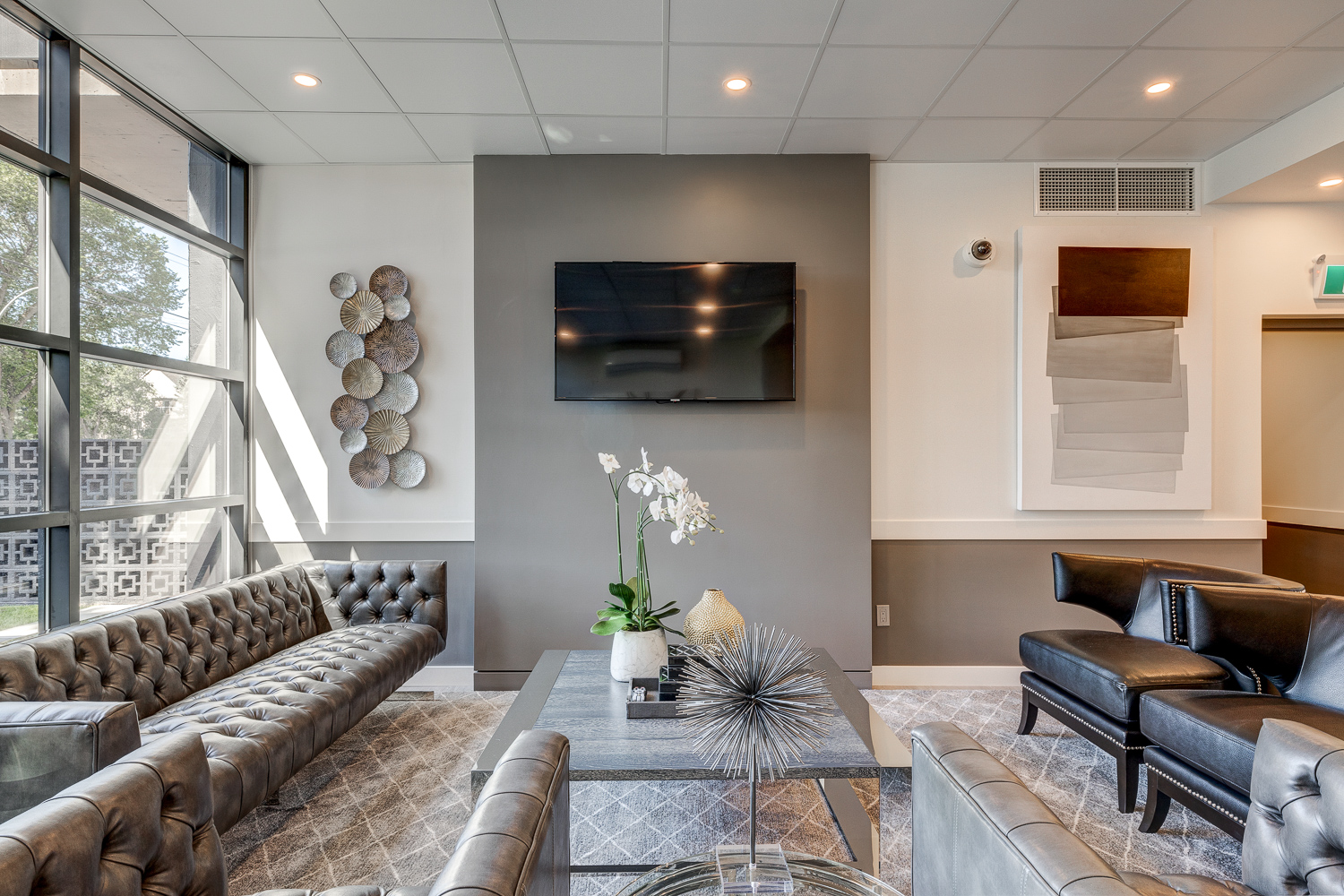 8708 106 Street NW, Edmonton, AB, T6E 4J5 - 2
