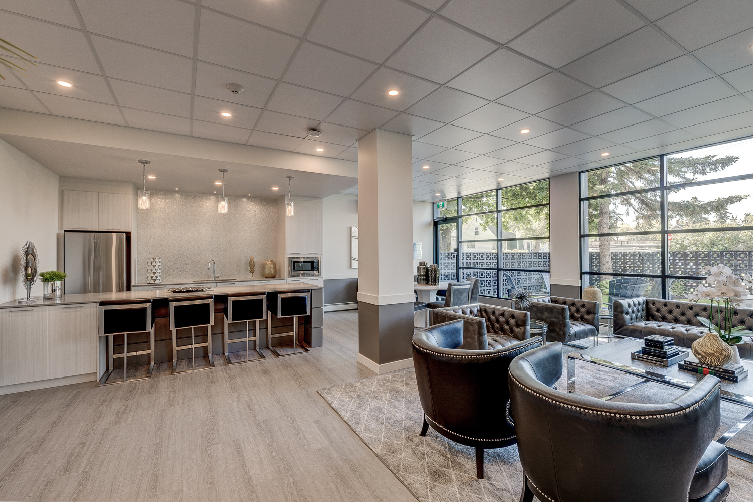 8708 106 Street NW, Edmonton, AB, T6E 4J5 - 3