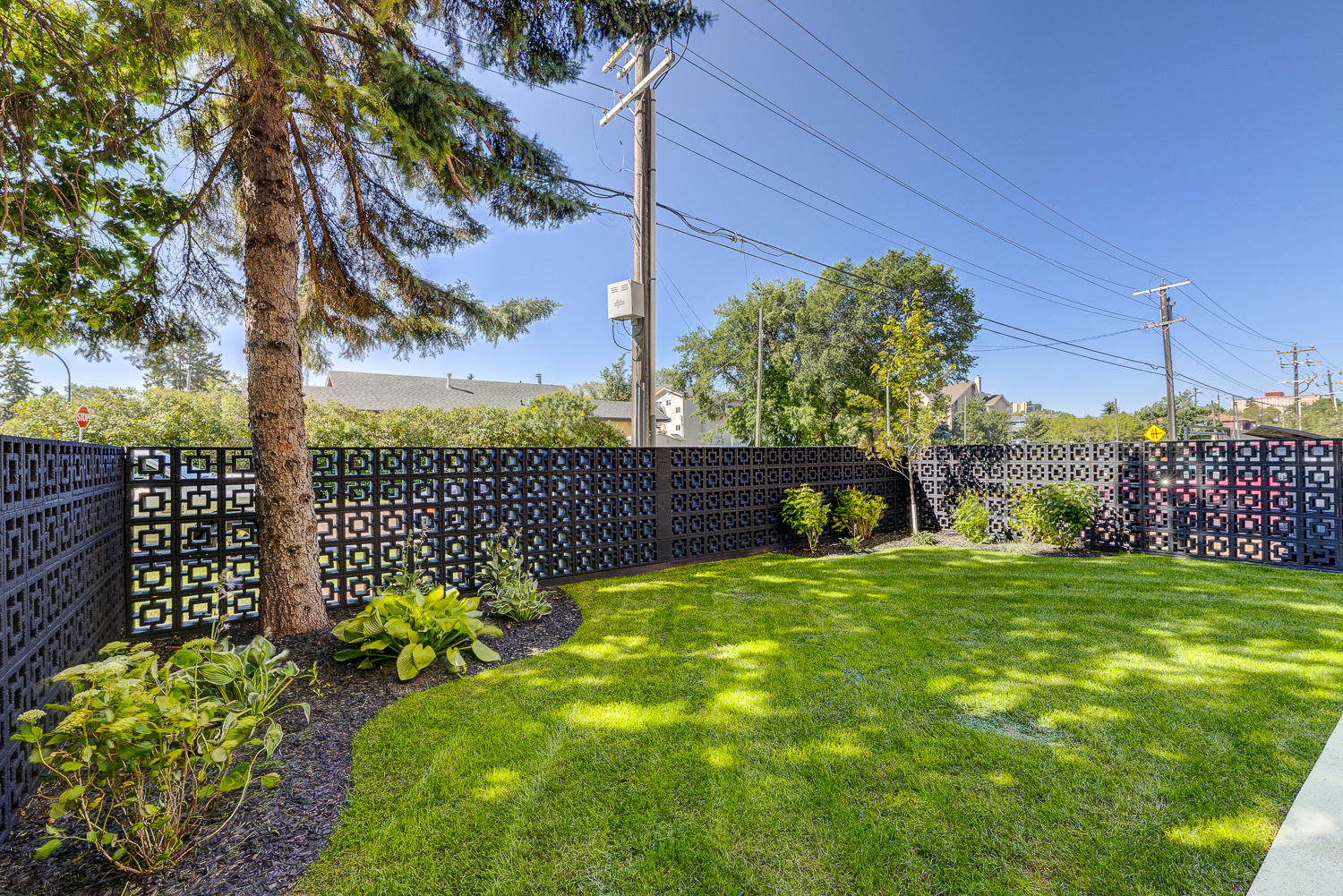 8708 106 Street NW, Edmonton, AB, T6E 4J5 - 4