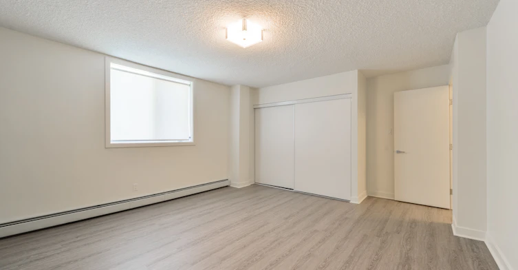 8708 106 Street NW, Edmonton, AB, T6E 4J5 - 17