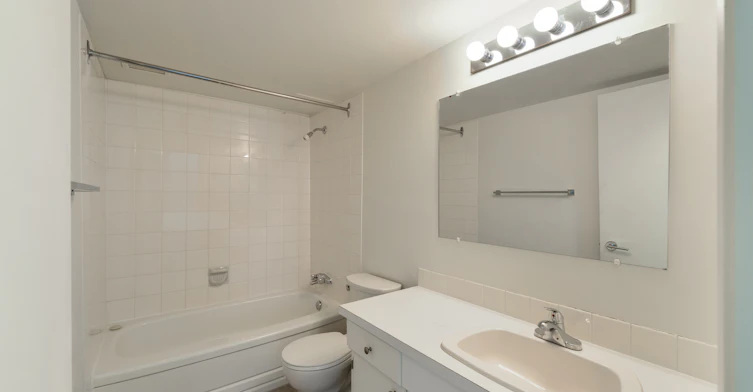 8708 106 Street NW, Edmonton, AB, T6E 4J5 - 20