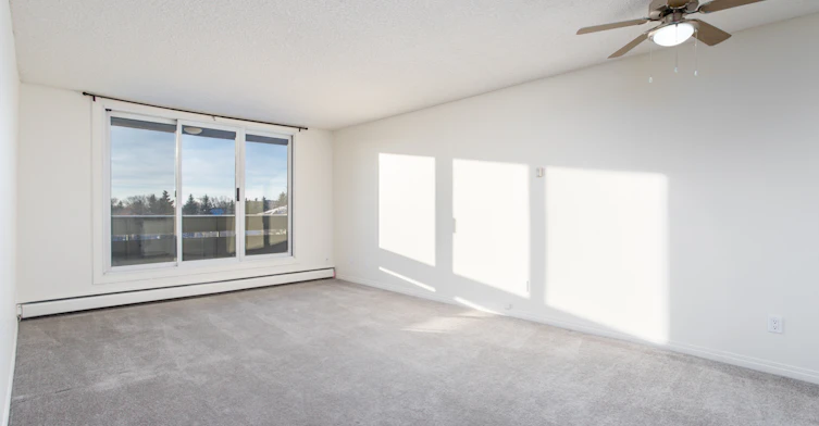 8708 106 Street NW, Edmonton, AB, T6E 4J5 - 21