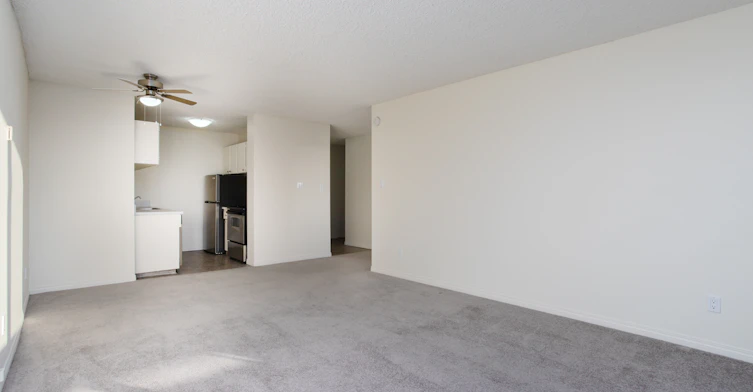 8708 106 Street NW, Edmonton, AB, T6E 4J5 - 26
