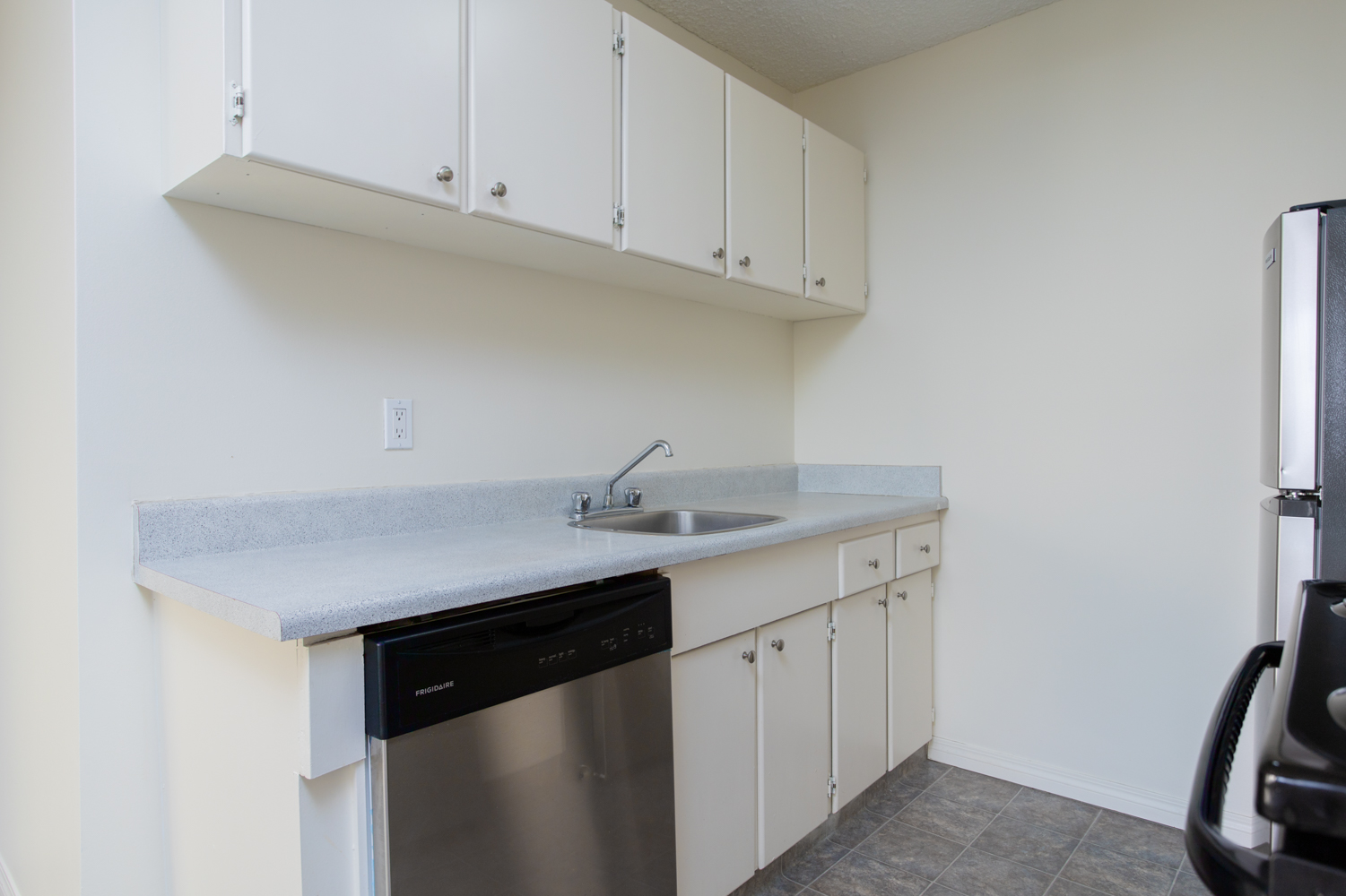 8708 106 Street NW, Edmonton, AB, T6E 4J5 - 27