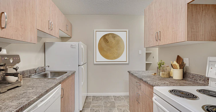 2212 St. Charles Avenue, Saskatoon, SK, S7M 5A7 - 8