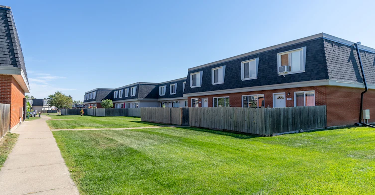 17738 81 Avenue, Edmonton, AB, T5T 1M1 - 9