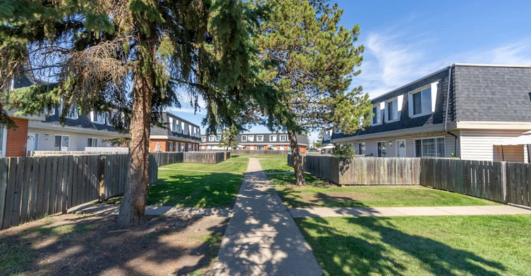 17738 81 Avenue, Edmonton, AB, T5T 1M1 - 11