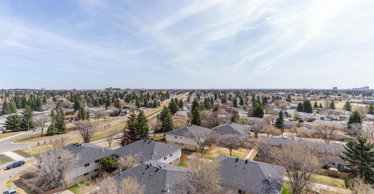 155 Royal Road, Edmonton, AB, T6J 2E9 - 10