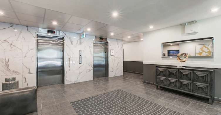9927 114 Street NW, Edmonton, AB, T5K 1P8 - 2
