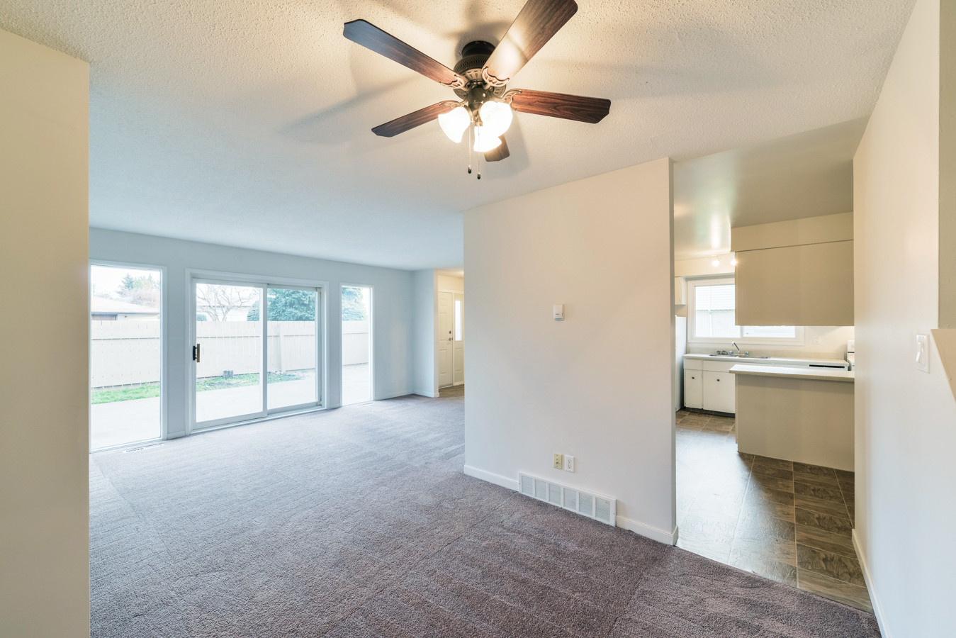 122 St. & Whitemud Freeway, Edmonton, AB, T6J 2E4 - 5