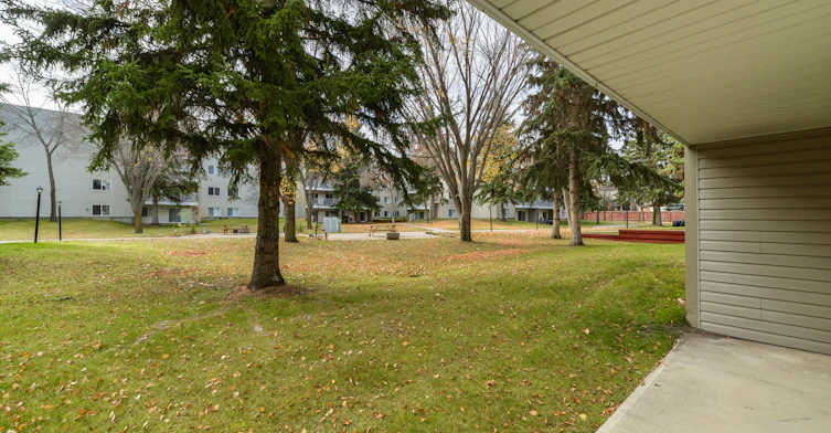 5020 Riverbend Road NW, Edmonton, AB, T6H 5J7 - 8