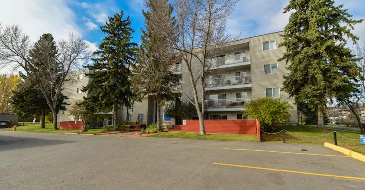 5020 Riverbend Road NW, Edmonton, AB, T6H 5J7 - 10