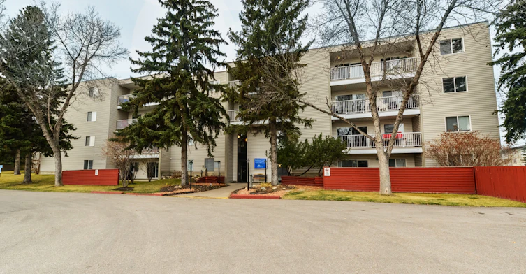 5020 Riverbend Road NW, Edmonton, AB, T6H 5J7 - 12